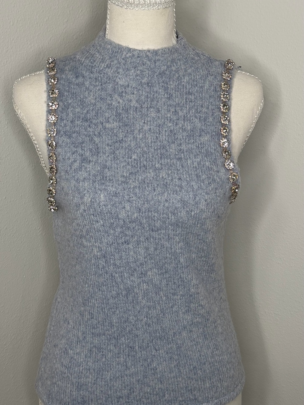 House of Harlow 1960 Blue Knit Sleeveless Mock Neck Sweater w/Rhinestone Size S